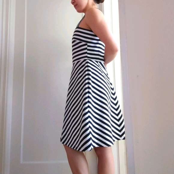 Nautical Dress ๐ Michael Kors - Picture 2 of 5